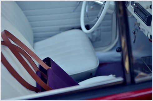 Đinh Ngọc Diệp khoe xế đỏ cá tính