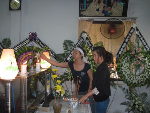 Nỗi đau của gia đình kỹ sư trẻ trong vụ chìm xuồng