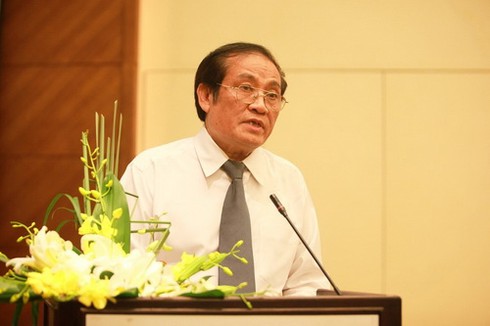 VFF và VPF ‘cãi nhau’ về chuyện thuê trọng tài ngoại