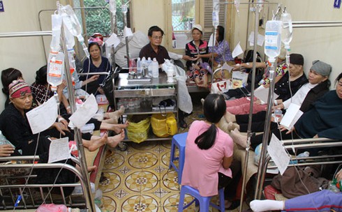 3 bệnh viện lớn lý giải chi phí khám chữa bệnh