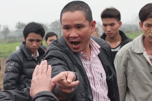 Dân bất bình vì chủ đầu tư khẳng định “không có mộ bị lấp”