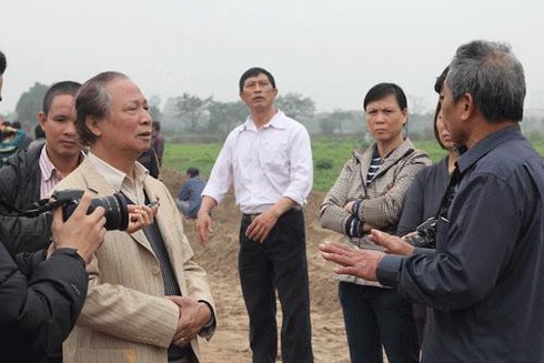 Dân bất bình vì chủ đầu tư khẳng định “không có mộ bị lấp”