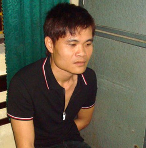 Bắt cóc cháu họ của mình để tống tiền