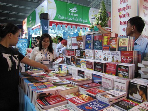 Sách điện tử chưa được “cởi trói”