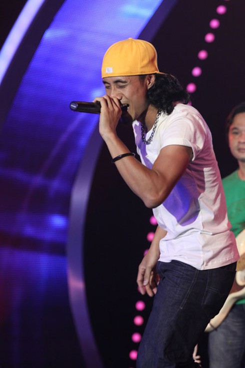 Rocker Phạm Anh Khoa 'cháy' hết mình trên sân khấu Got Talent