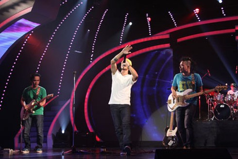 Rocker Phạm Anh Khoa 'cháy' hết mình trên sân khấu Got Talent