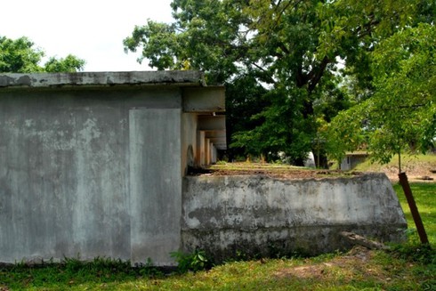 Thăm di tích lô cốt Mỹ - Ngụy tại ngã tư Đức Hòa, Long An