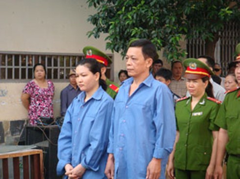 24 năm tù cho đôi tình nhân phạm tội… “mẹ mìn”