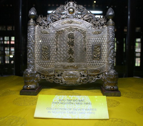 Khánh thành công trình trùng tu điện Long An (Huế)