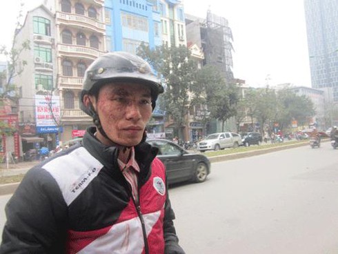 Hà Nội: Lái và phụ xe buýt đánh hội đồng hành khách