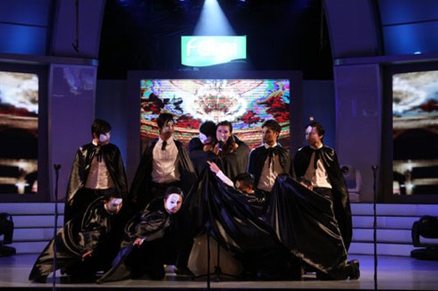 Đức Tuấn liều lĩnh làm 'Bóng ma trong nhà hát'