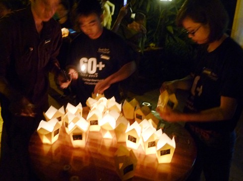 Chùm ảnh Đà Nẵng rộn ràng hưởng ứng Giờ Trái đất