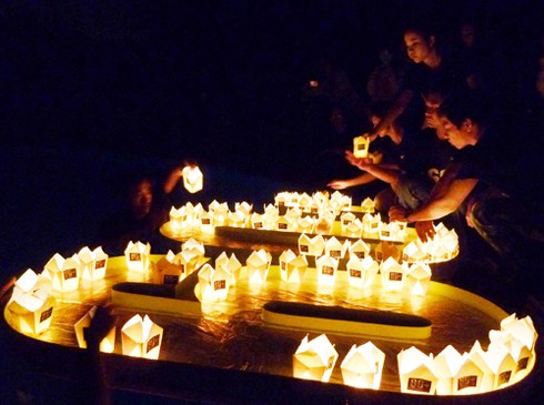 Chùm ảnh Đà Nẵng rộn ràng hưởng ứng Giờ Trái đất