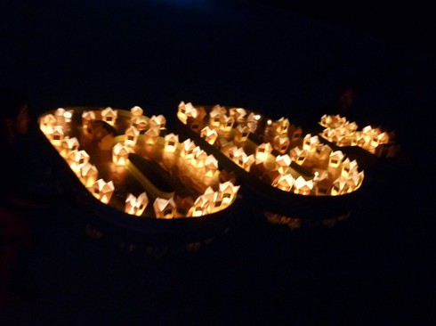 Chùm ảnh Đà Nẵng rộn ràng hưởng ứng Giờ Trái đất