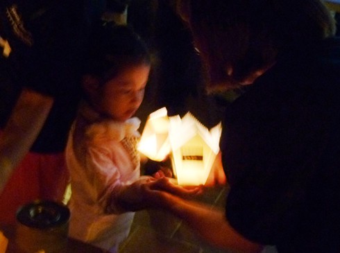 Chùm ảnh Đà Nẵng rộn ràng hưởng ứng Giờ Trái đất