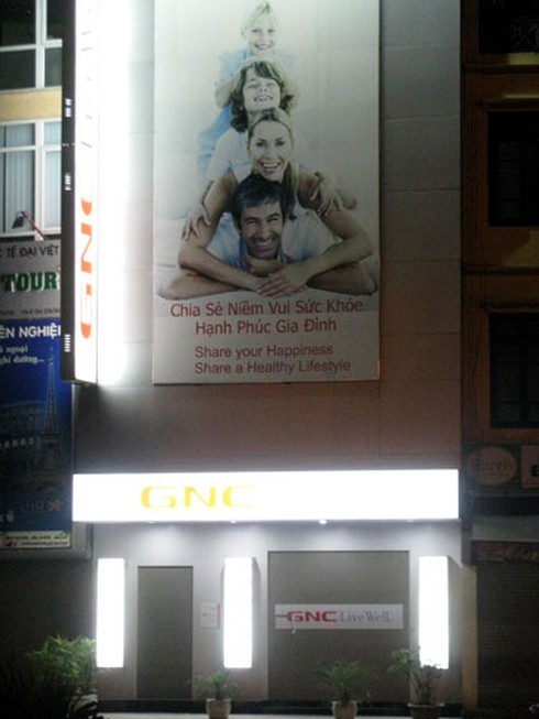 Hà Nội: Nhiều điểm thờ ơ ngốn điện trong Giờ trái đất