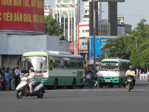 Xe buýt nhỏ lỗi hẹn