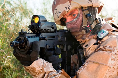 Điểm mặt súng bộ binh siêu hiện đại mới của Israel 2012