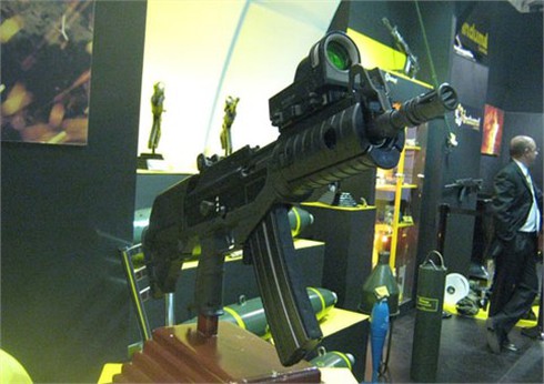 Điểm mặt súng bộ binh siêu hiện đại mới của Israel 2012