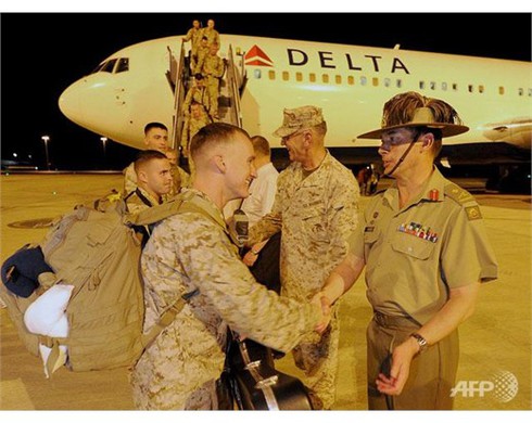 Mỹ đưa đoàn thủy quân lục chiến đầu tiên đến Úc
