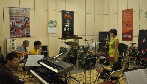 Mỹ Linh 'chịu chơi' dùng âm thanh 'khủng' cho liveshow