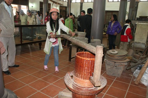 Festival Huế 2012: Chợ quê cầu ngói Thanh Toàn vào hội