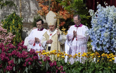 Ngắm thế giới đón lễ Phục sinh