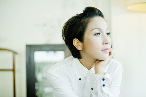 Hình ảnh khác lạ của Mỹ Linh 'tóc ngắn'