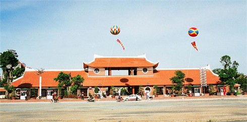 Phúc thẩm vụ 'ly hôn nghìn tỷ': Bị đơn 'giả' bệnh, trốn Tòa?