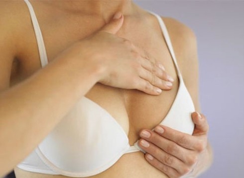 Một phút chủ quan, mang bệnh ung thư vú cả đời