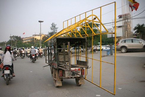 Những hình ảnh quái chiêu giao thông Hà Nội