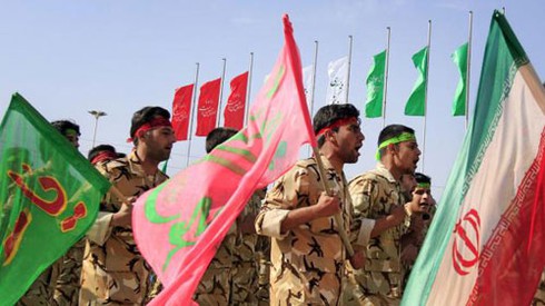 Chùm ảnh Iran duyệt binh phô diễn sức mạnh