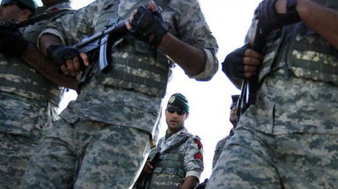 Chùm ảnh Iran duyệt binh phô diễn sức mạnh