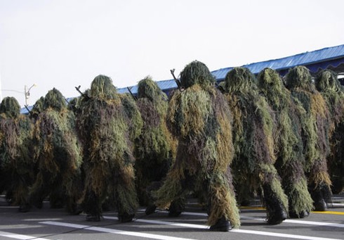 Chùm ảnh Iran duyệt binh phô diễn sức mạnh