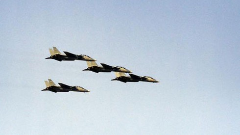 Chùm ảnh Iran duyệt binh phô diễn sức mạnh