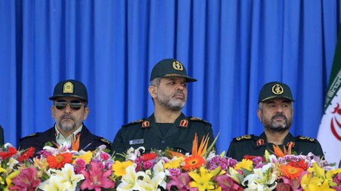 Chùm ảnh Iran duyệt binh phô diễn sức mạnh