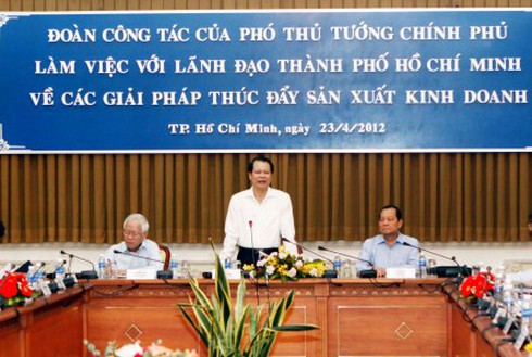 NHNN: Cố gắng giảm lãi suất 1% mỗi quý