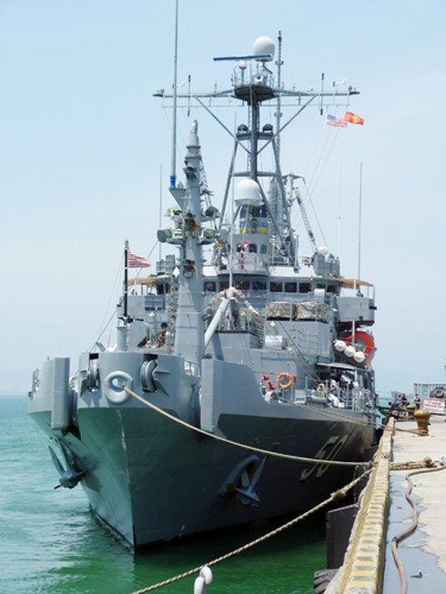 Cận cảnh soái hạm USS Blue Ridge Hải quân Mỹ tại Đà Nẵng