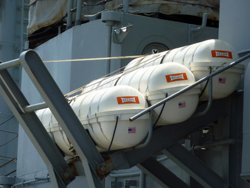 Cận cảnh soái hạm USS Blue Ridge Hải quân Mỹ tại Đà Nẵng