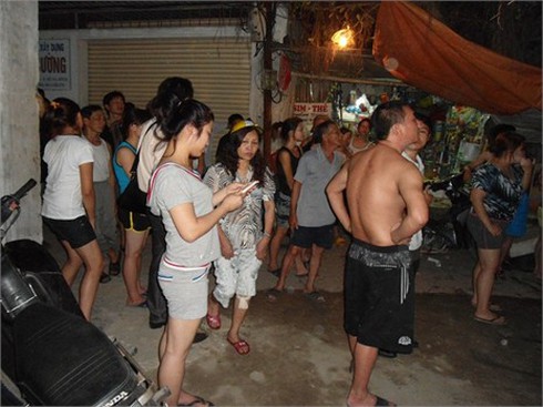 Nghệ An: `Bà hỏa` thiêu trụi khu tập thể giáo viên