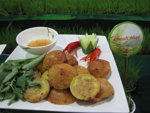 Mãn nhãn thưởng lãm hơn 100 loại bánh làm từ gạo