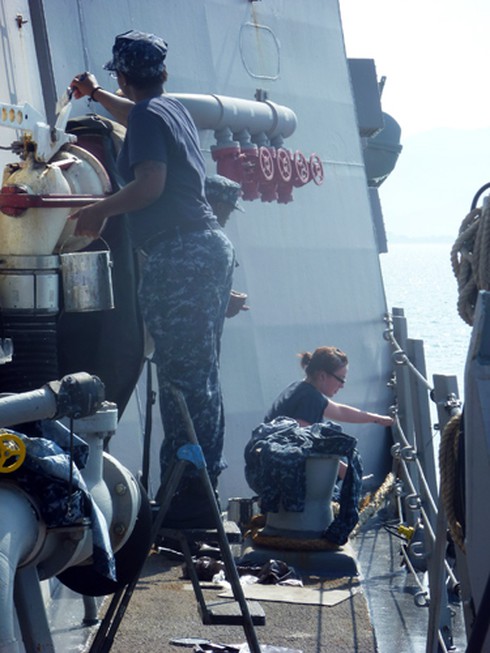 Tận mắt tham quan thiết giáp hạm USS Chafee trên biển Đà Nẵng