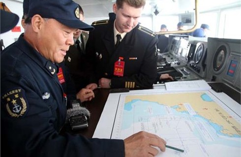 Chùm ảnh: Hải quân Nga -Trung tập trận trên biển