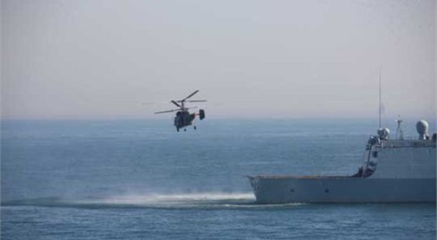 Chùm ảnh: Hải quân Nga -Trung tập trận trên biển