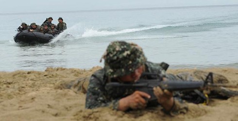 Biển Đông: Ai mới là kẻ hiếu chiến nhất?