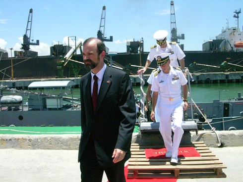 Cận cảnh các chiến hạm `khủng` Hoa Kỳ từng cập cảng Đà Nẵng