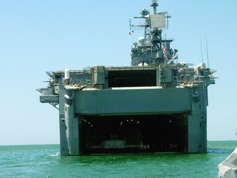 Cận cảnh các chiến hạm `khủng` Hoa Kỳ từng cập cảng Đà Nẵng