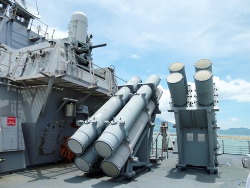 Cận cảnh các chiến hạm `khủng` Hoa Kỳ từng cập cảng Đà Nẵng