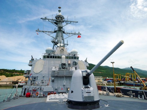 Cận cảnh các chiến hạm `khủng` Hoa Kỳ từng cập cảng Đà Nẵng
