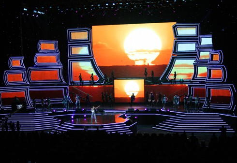 Hoành tráng `Lung linh sắc Việt`